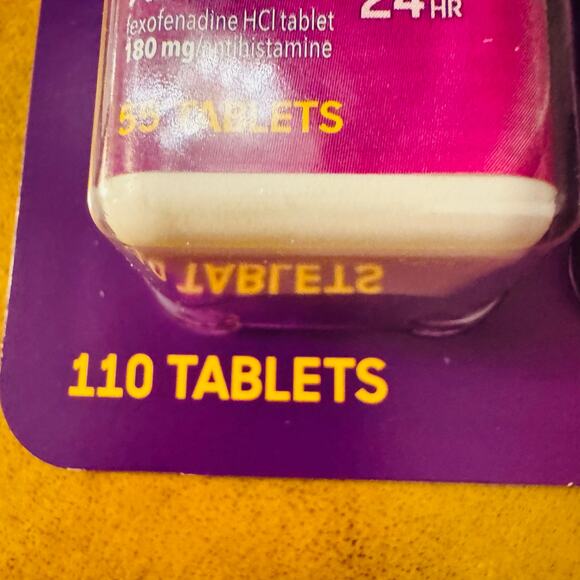 Allegra Allergy OTC 24 Hour Non Drowsy 110 Tablets Exp Date is March 2027 NEW - Picture 3 of 7
